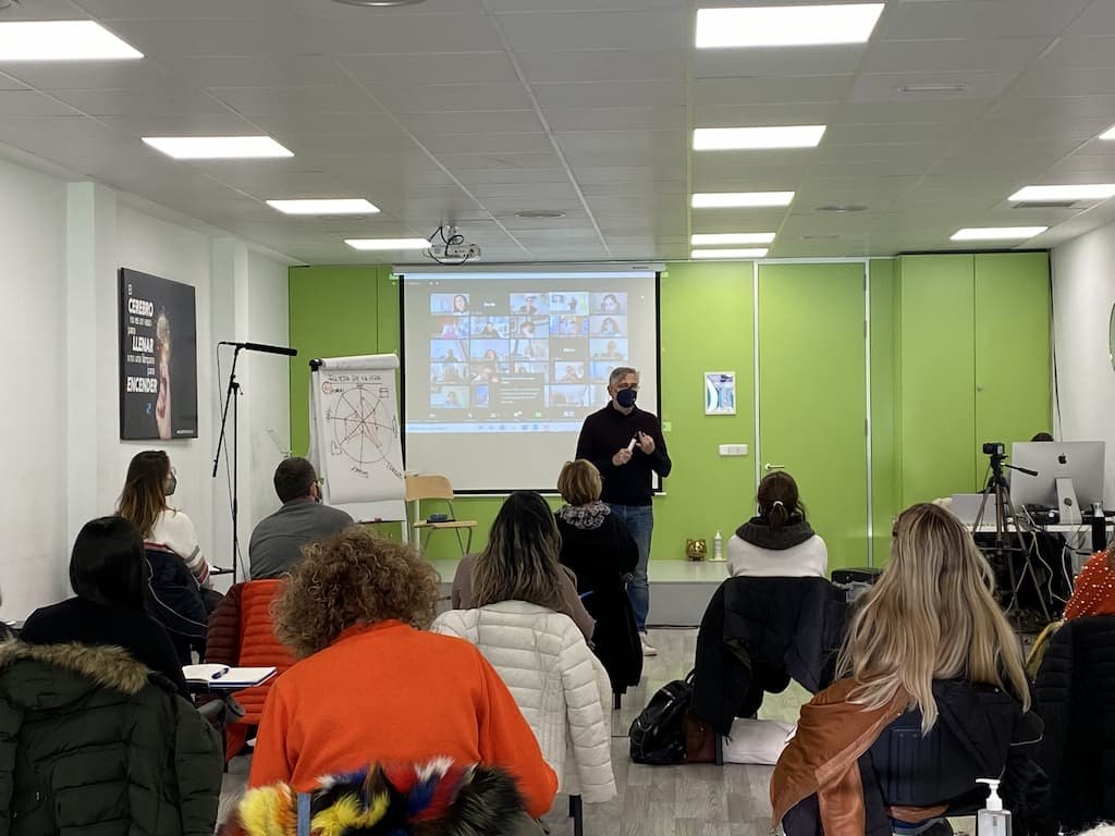 Máster Propio en Coaching Profesional con Inteligencia Emocional y Practitioner en PNL